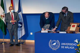 Toma de posesión de Carmelo Millón Peñuela como nuevo profesor titular del Área de Fisiología de la Universidad de Málaga. Paraninfo. Diciembre de 2021