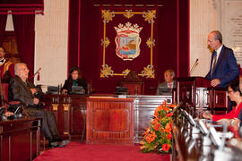 Intervención de Francisco de la Torre en la entrega de la Medalla de la Ciudad y el título de Hijo Predilecto a Eugenio Chicano. Ayuntamiento de Málaga. Octubre de 2014