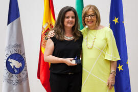 Retrato con la rectora en el homenaje a los jubilados y al personal que cumple 25 años de servicio en la UMA. Paraninfo. Mayo 2015