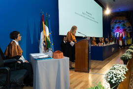Intervención de Nuria Nebot en la investidura de Kazuyo Sejima como Doctora "Honoris Causa" por la Escuela de Arquitectura de la Universidad de Málaga. Paraninfo. Octubre de 2019