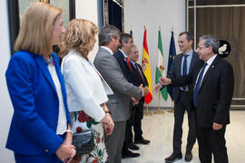 Pedro Duque saluda al equipo de gobierno de la Universidad de Málaga. Edificio del Rectorado. Junio de 2018