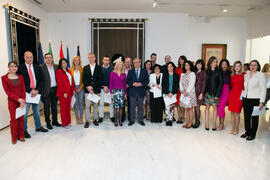 Foto de grupo tras la toma de posesión de nuevo funcionariado de la Escala Administrativa. Edificio del Rectorado. Marzo de 2019