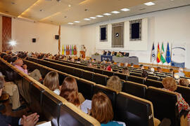 Intervención de Rosario Machuca. Homenaje al personal que cumple 25 años al servicio de la Universidad de Málaga y al personal jubilado. Paraninfo. Julio de 2013