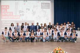 Reconocimiento a los medallistas de los Campeonatos de España en la Gala del Deporte Universitario 2017. Escuela Técnica Superior de Ingeniería de Telecomunicaciones. Junio de 2017