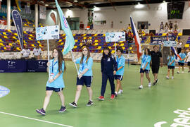 Salto a pista de los participantes. Acto de clausura y entrega de medallas. 14º Campeonato del Mundo Universitario de Fútbol Sala 2014 (FUTSAL). Antequera. Julio de 2014