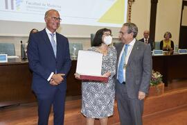Reconocimiento a personal jubilado. Celebración del 50 Aniversario de la Facultad de Medicina de la Universidad de Málaga. Facultad de Medicina. Octubre de 2022