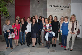 Foto de grupo. Inauguración de la plaza Pintor Eugenio Chicano. Málaga. Noviembre de 2016