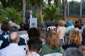 Intervención de José Ángel Narváez. Homenaje al personal jubilado o que cumple 25 años de servicio en la Universidad de Málaga. Jardín Botánico. Junio de 2019