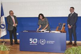 Toma de posesión de Rocío García Jiménez como profesora titular del Área de Traducción e Interpretación de la Universidad de Málaga. Toma de posesión de nuevos catedráticos y profesores titulares de la Universidad de Málaga. Paraninfo. Noviembre de 2023