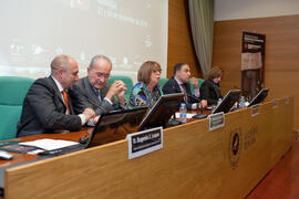 Intervención de Adelaida de la Calle. Inauguración de la reunión de la Conferencia de Decanos de Economía y Empresa. Edificio del Rectorado. Noviembre de 2014