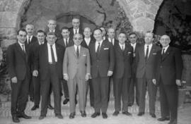 Málaga. Ramón Castilla Pérez junto a otras personalidades tras la imposición de la medalla de oro. Abril de 1963