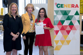 Entrega de diploma. Clausura del programa "Genera". Edificio "The Green Ray". Junio de 2019