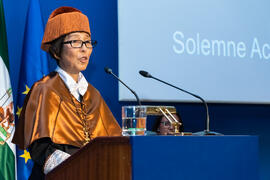 Kazuyo Sejima en su investidura como Doctora "Honoris Causa" por la Escuela de Arquitectura de la Universidad de Málaga. Paraninfo. Octubre de 2019
