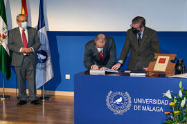 Toma de posesión de José Luis Royo Sánchez Palencia como nuevo profesor titular del Área de Bioquímica y Biología Molecular de la Universidad de Málaga. Paraninfo. Diciembre de 2021