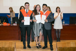 Foto de grupo. Graduación de Másters de la Facultad de Ciencias Económicas y Empresariales de la Universidad de Málaga. Paraninfo. Abril de 2018