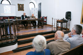 Pablo Aranda presenta el Aula de Cultura de Diario Sur con Eugenio Chicano. Sociedad Económica Amigos del País. Junio de 2019