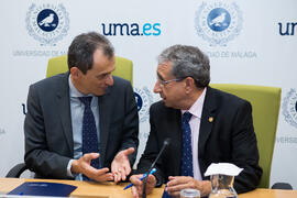 José Ángel Narváez y Pedro Duque. Consejo de Gobierno extraordinario de la Universidad de Málaga. Edificio del Rectorado. Junio de 2018