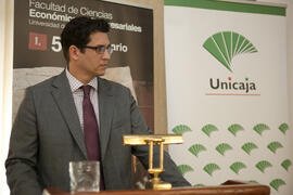 Entrega de premios de la V Olimpiada Financiera. Facultad de Ciencias Económicas y Empresariales. Junio de 2015