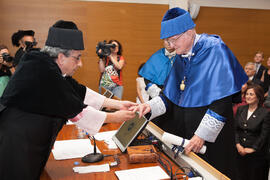 Investidura como Doctor "Honoris Causa" de Hans-Dieter Wienberg por la Facultad de Ciencias de la Universidad de Málaga. Rectorado. Mayo de 2016