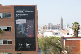 Cartel del 50 Aniversario de la Facultad de Económicas. Facultad de Ciencias Económicas y Empresariales, Campus de El Ejido. Mayo de 2015