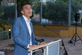 Intervención de Ángel Serrano. Homenaje al personal jubilado o que cumple 25 años de servicio en la Universidad de Málaga. Jardín Botánico. Junio de 2019