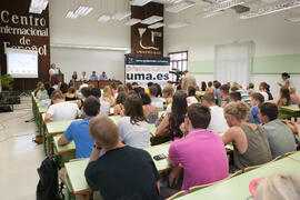 Intervención de Leonor García Agua. Graduación del alumnado del CIE de la Universidad de Málaga. Centro Internacional de Español. Julio de 2015