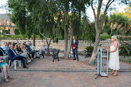 Intervención de María del Carmen Álvarez en el homenaje al personal jubilado de la Universidad de Málaga. Jardín Botánico. Junio 2017