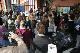 Presentación de la instalación "Biblioteca de Babel XIII", de José Ignacio Díaz de Rábago. Biblioteca General. Enero de 2018