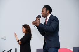 "Dialogando" con Ousman Umar. Facultad de Estudios Sociales y del Trabajo. Marzo de 2020