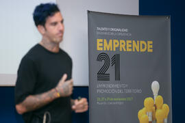 Seminario "Emprende 21". Conferencia de Josef Ajram. Paraninfo. Noviembre de 2017
