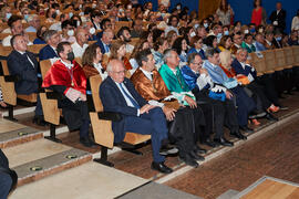 Asistentes a la ceremonia de investidura de nuevos doctores por la Universidad de Málaga. Paraninfo. Junio de 2022
