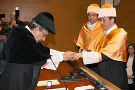 Investidura como Doctor "Honoris Causa" de Manuel Molina Lozano por la Facultad de Turismo de la Universidad de Málaga. Rectorado. Abril 2016