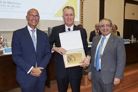 Reconocimiento a personal jubilado. Celebración del 50 Aniversario de la Facultad de Medicina de la Universidad de Málaga. Facultad de Medicina. Octubre de 2022