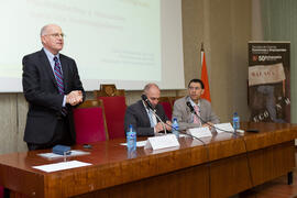 Intervención de Félix Requena. Presentación de la plataforma online de análisis de los datos de investigación social del CIS. Facultad de Ciencias Económicas y Empresariales. Diciembre 2014
