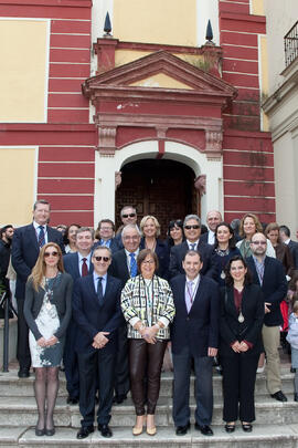 Foto de grupo tras la misa de Lunes Santo. Iglesia de San Agustín. Abril de 2014