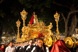 Trono procesional del Cristo Coronado de Espinas de la Hermandad de los Estudiantes. Málaga. Abril de 2014