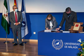 Toma de posesión de María del Carmen Navarro del Águila como nueva profesora titular del Área de Economía Aplicada de la Universidad de Málaga. Paraninfo. Diciembre de 2021
