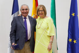 Retrato con la rectora en el homenaje a los jubilados y al personal que cumple 25 años de servicio en la UMA. Paraninfo. Mayo 2015