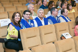Alumnos en su graduación del curso del Aula de Mayores de la Universidad de Málaga. Paraninfo. Junio de 2017
