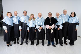 Retrato de grupo previo a la investidura de Miguel Sáenz Sagaseta y Brian Harris como Doctores "Honoris Causa" por la Facultad de Filosofía y Letras de la Universidad de Málaga. Edificio del Rectorado. Febrero de 2020