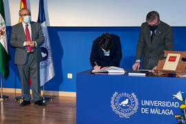 Toma de posesión de Almudena Díaz Zayas como nueva profesora titular del Área de Tecnología Electrónica de la Universidad de Málaga. Paraninfo. Diciembre de 2021