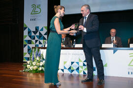 Entrega de galardón conmemorativo. Acto del 25 Aniversario del Parque Tecnológico de Andalucía. Palacio de Ferias y Congresos de Málaga. Noviembre de 2017