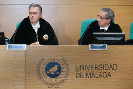 Guillermo Cisneros y José Ángel Narváez en la investidura como Doctor "Honoris Causa" de Antonio Luque por la Facultad de Ciencias de la Universidad de Málaga. Edificio del Rectorado. Octubre de 2016