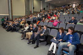 Asistentes al acto inaugural del 6º Congreso Internacional de Actividad Física Deportiva para Mayores. Escuela Técnica Superior de Ingeniería de Telecomunicaciones y de Informática. Marzo de 2015