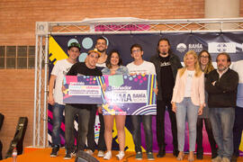 Jurado y ganadores del III Certamen de Cantautores Destino UMA. Jornadas de Puertas Abiertas de la Universidad de Málaga. Complejo Polideportivo Universitario. Abril de 2015