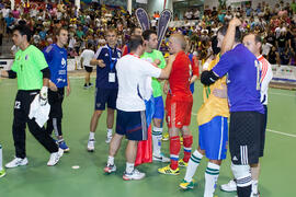 Saludo final. Partido Rusia contra Brasil. 14º Campeonato del Mundo Universitario de Fútbol Sala 2014 (FUTSAL). Antequera. Julio de 2014