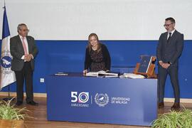 Toma de posesión de María José Márquez Ballesteros como profesora titular del Área de Urbanística y Ordenación del Territorio de la Universidad de Málaga. Toma de posesión de nuevos catedráticos y profesores titulares de la Universidad de Málaga. Paraninfo. Noviembre de 2023