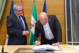 Toma de Posesión de Juan Francisco Gutiérrez Lozano como nuevo Director de Secretariado de Comunicación de la Universidad de Málaga. Edificio del Rectorado. Febrero de 2018