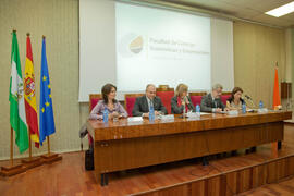 Nombramiento de D. Antonio Ávila como Alumno de Honor de la Facultad de Ciencias Económicas y Empresariales de la Universidad de Málaga. Facultad de Ciencias Económicas y Empresariales. Noviembre de 2011