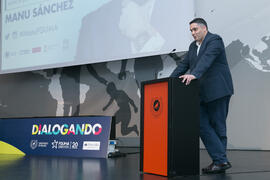 Antonio Manuel Ciruela Lorenzo. Conferencia "Dialogando" con Manu Sánchez. Complejo de Estudios Sociales y Comercio. Enero de 2018